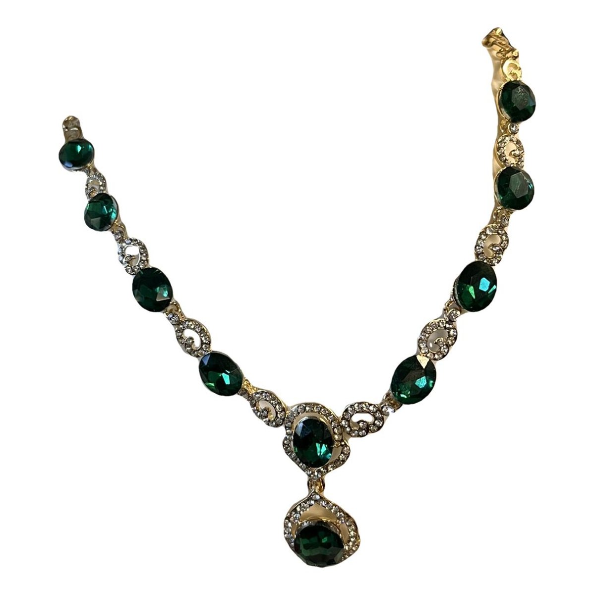 Emeraude necklace