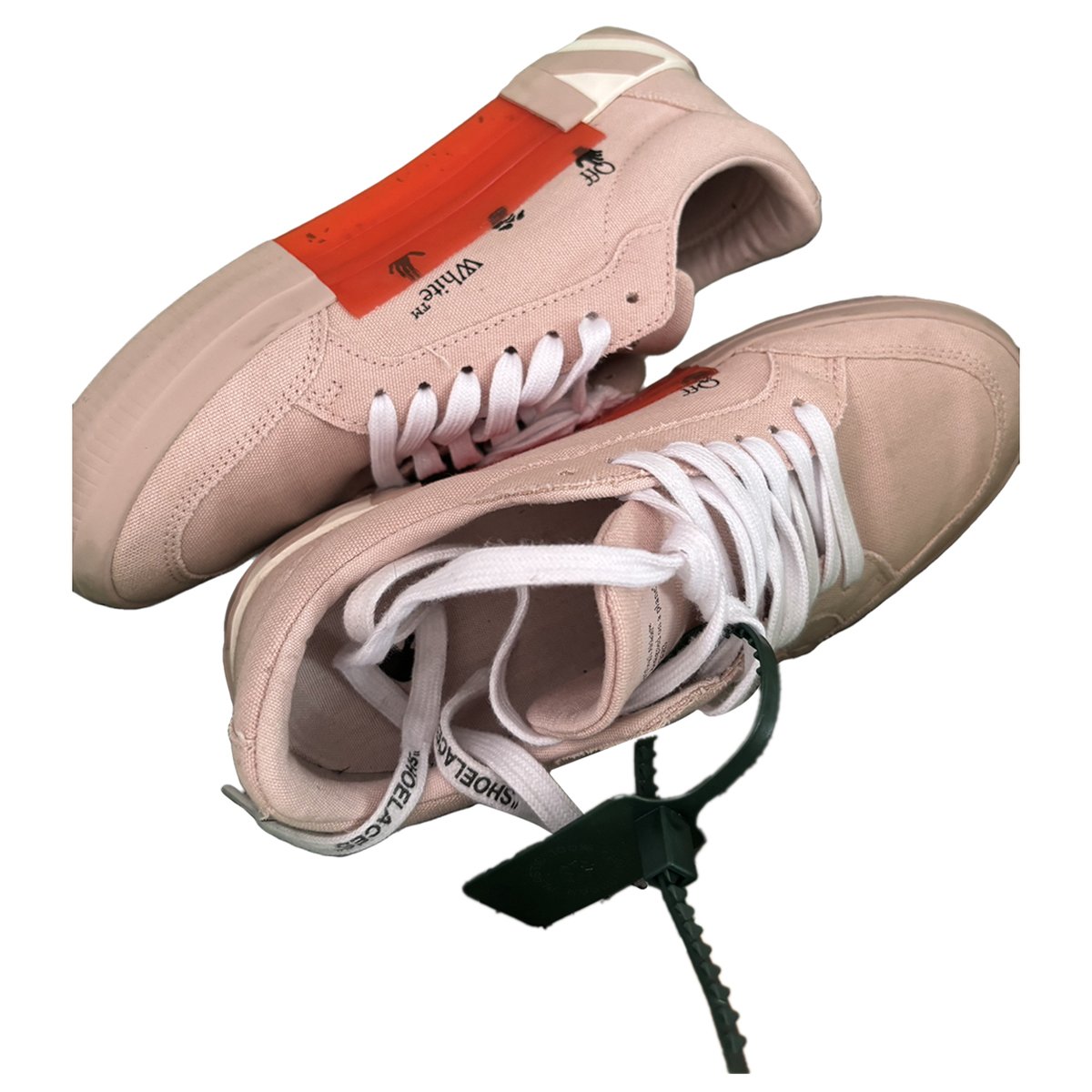 Vulcalized cloth trainers