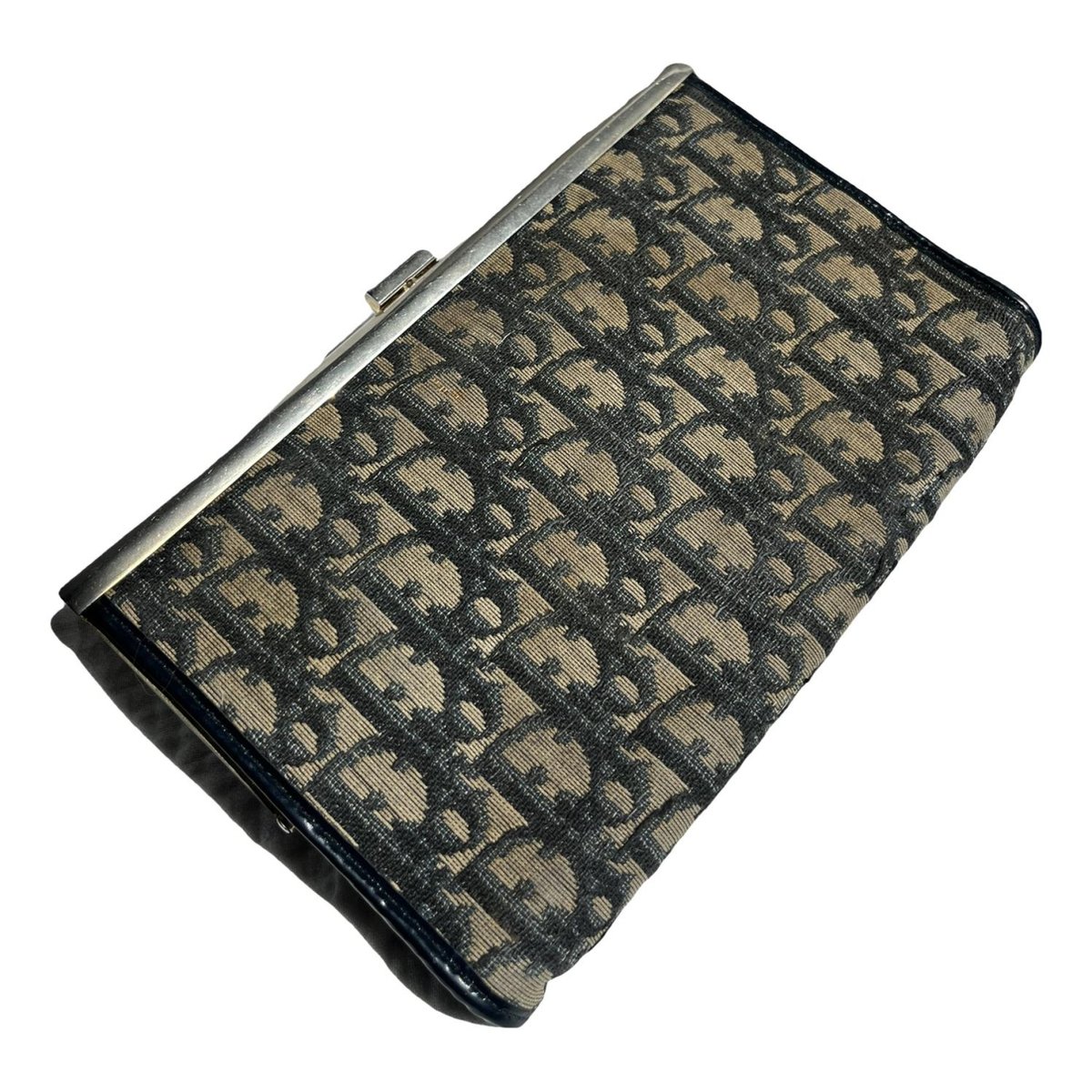 30 Montaigne cloth clutch bag