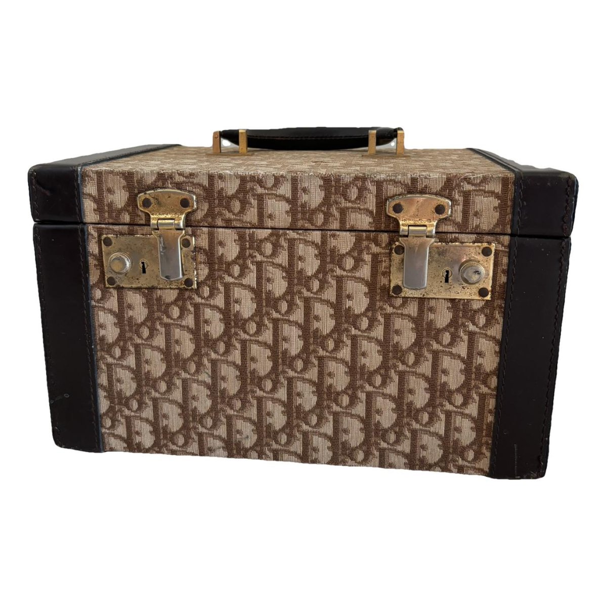 DiorTravel cloth vanity case