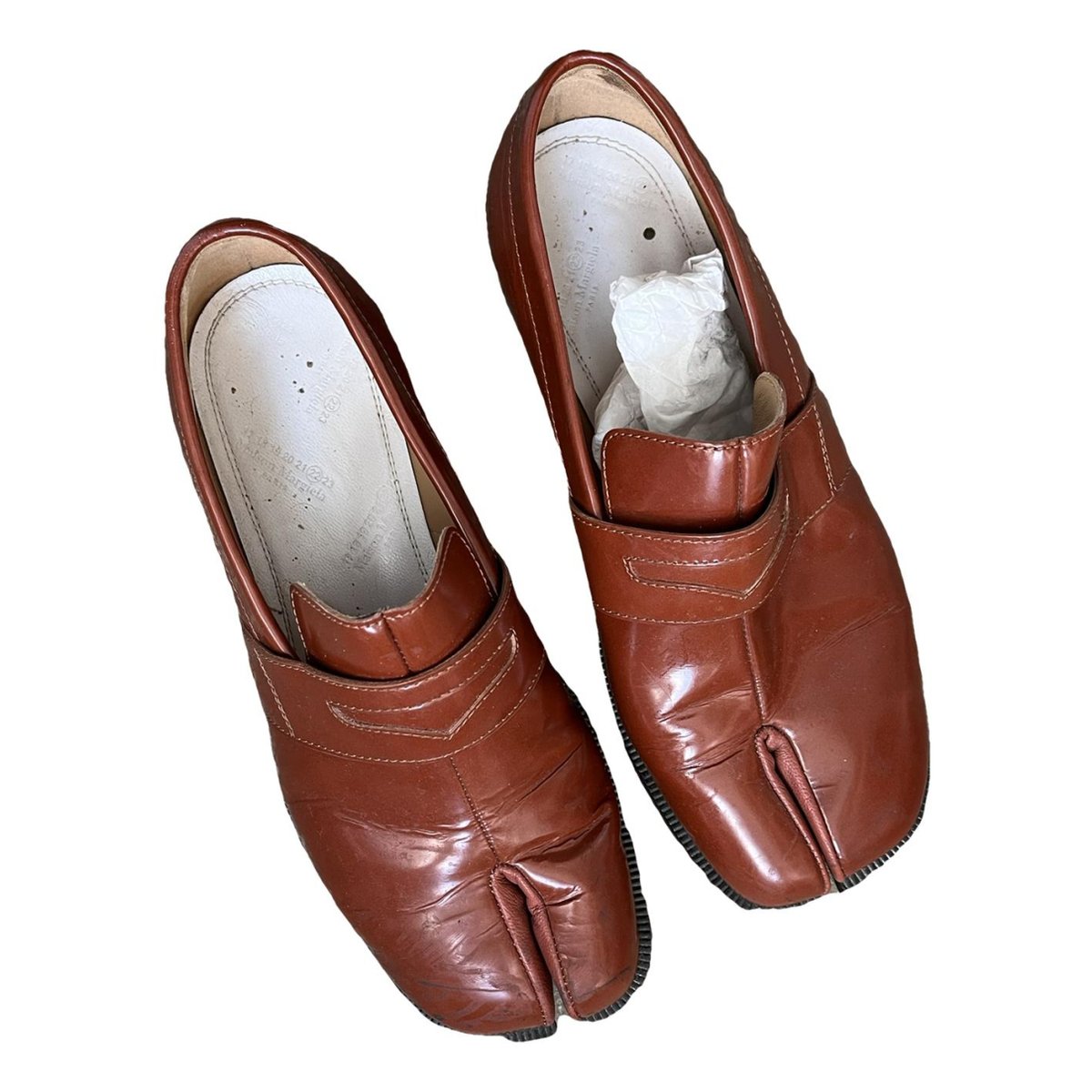 Tabi leather flats