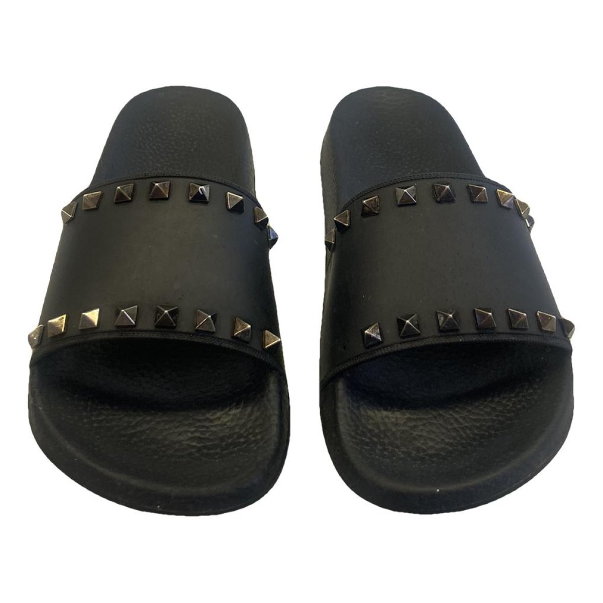 Rockstud sandal