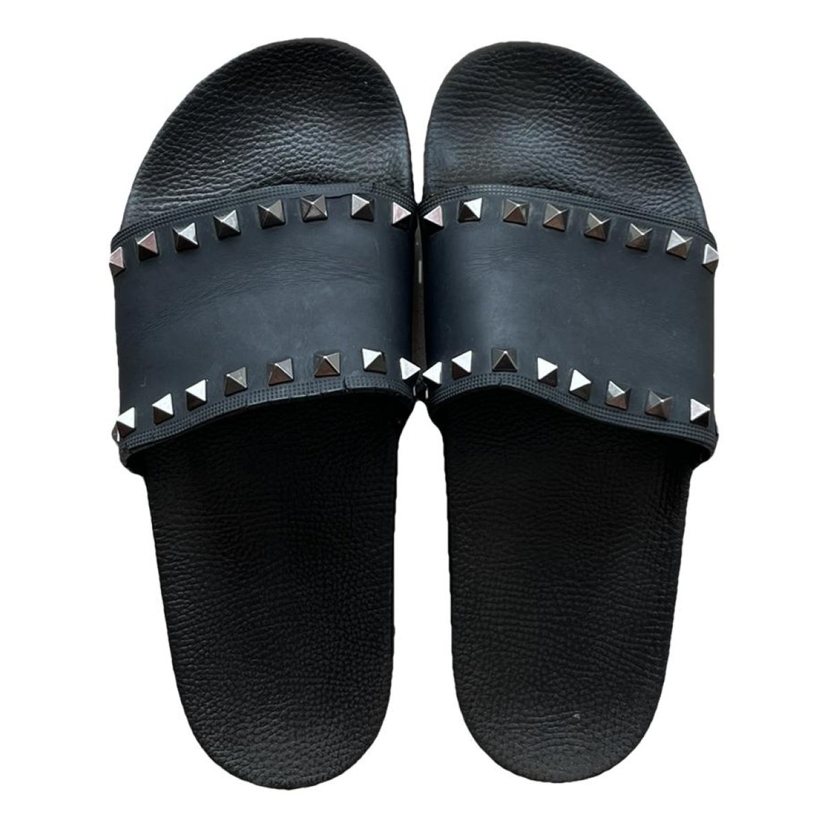 Rockstud sandal