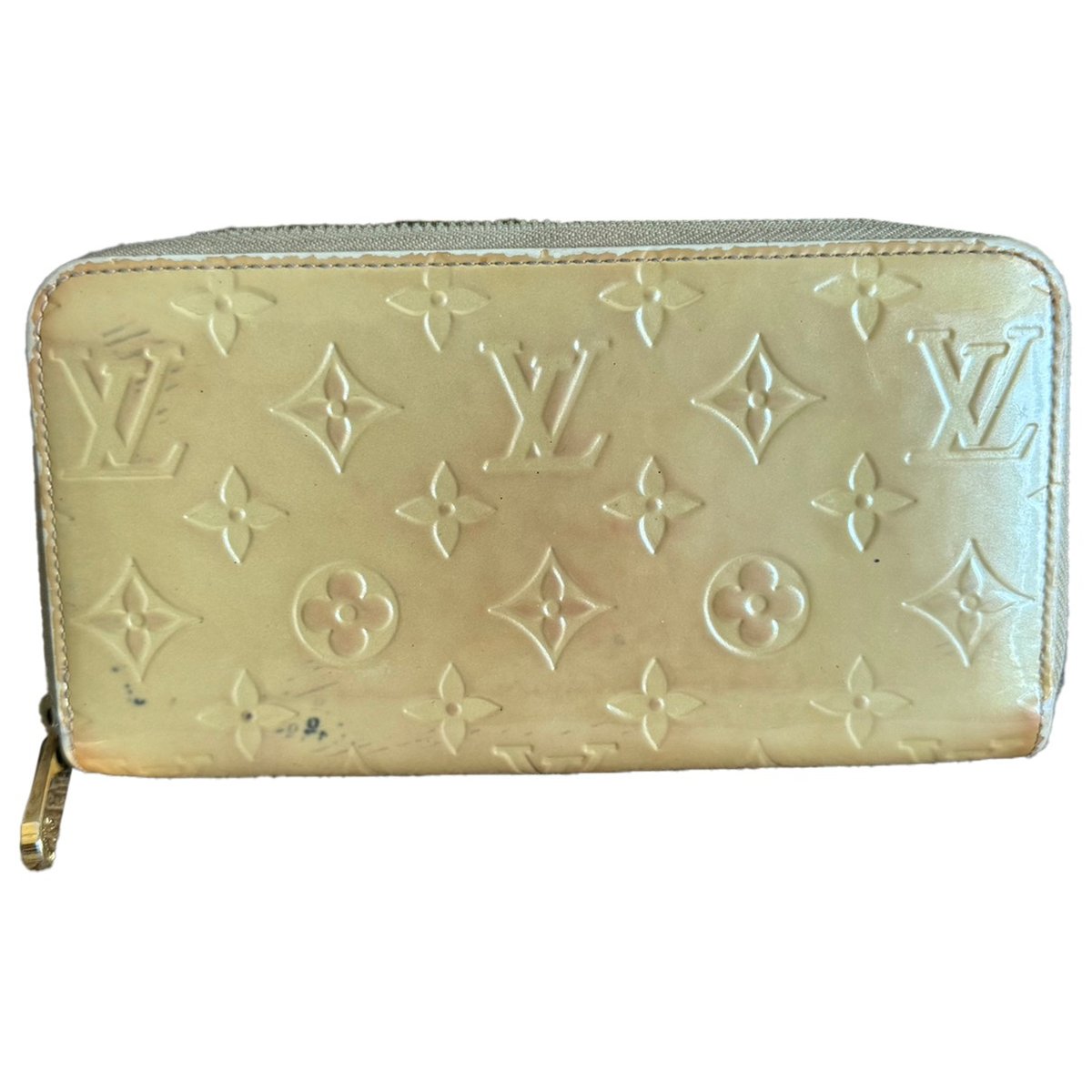 Zippy patent leather wallet