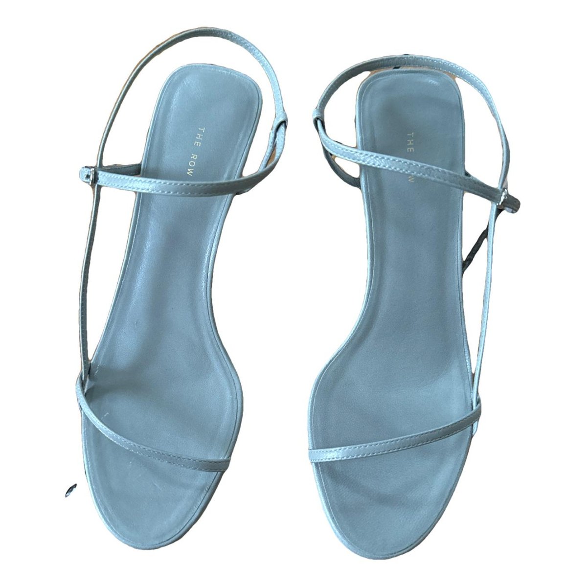 Bare leather sandals