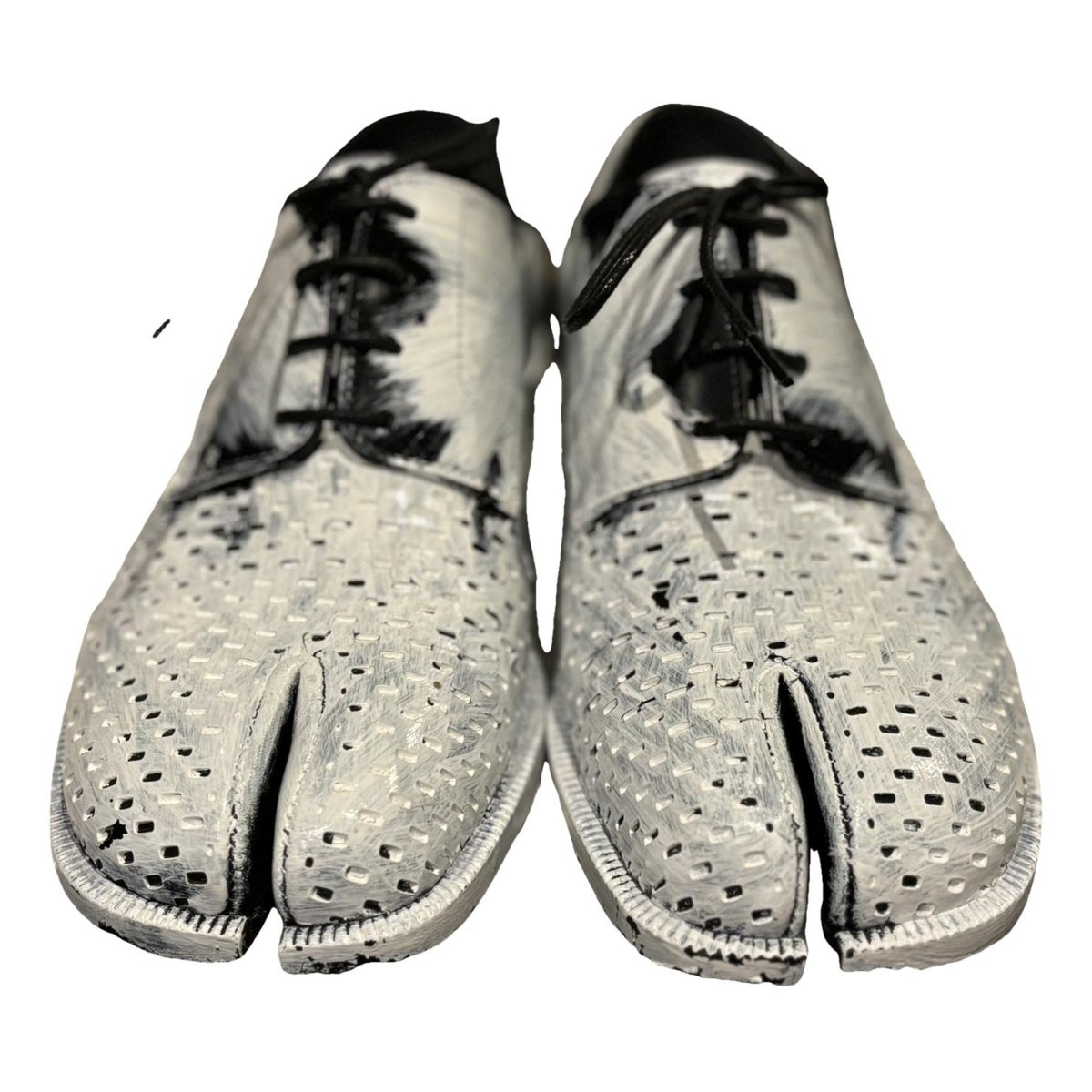 Tabi leather flats