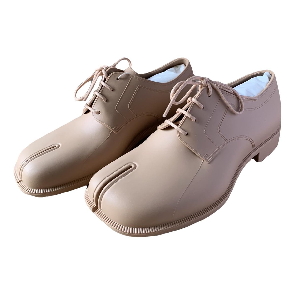 Tabi lace ups