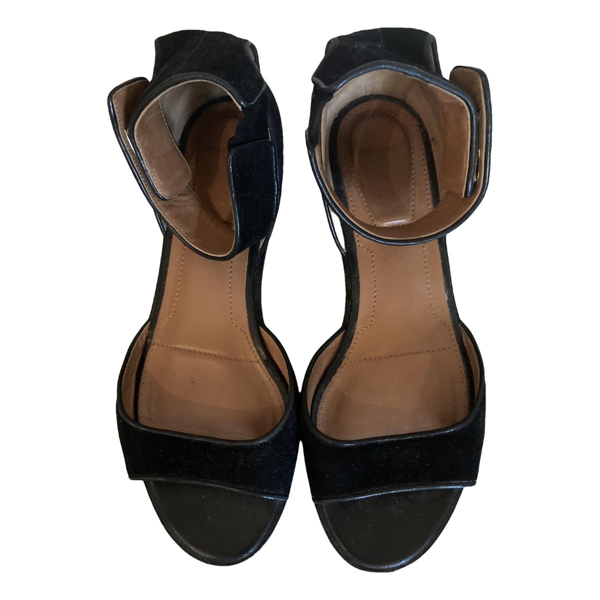 Shark leather sandals