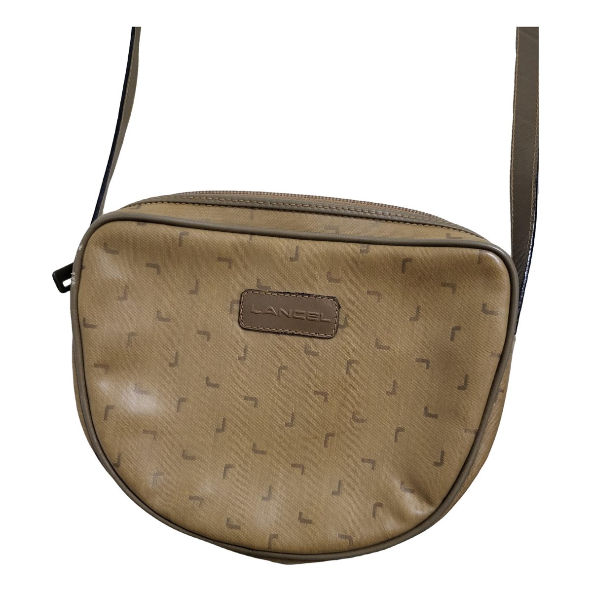 Pia leather clutch bag