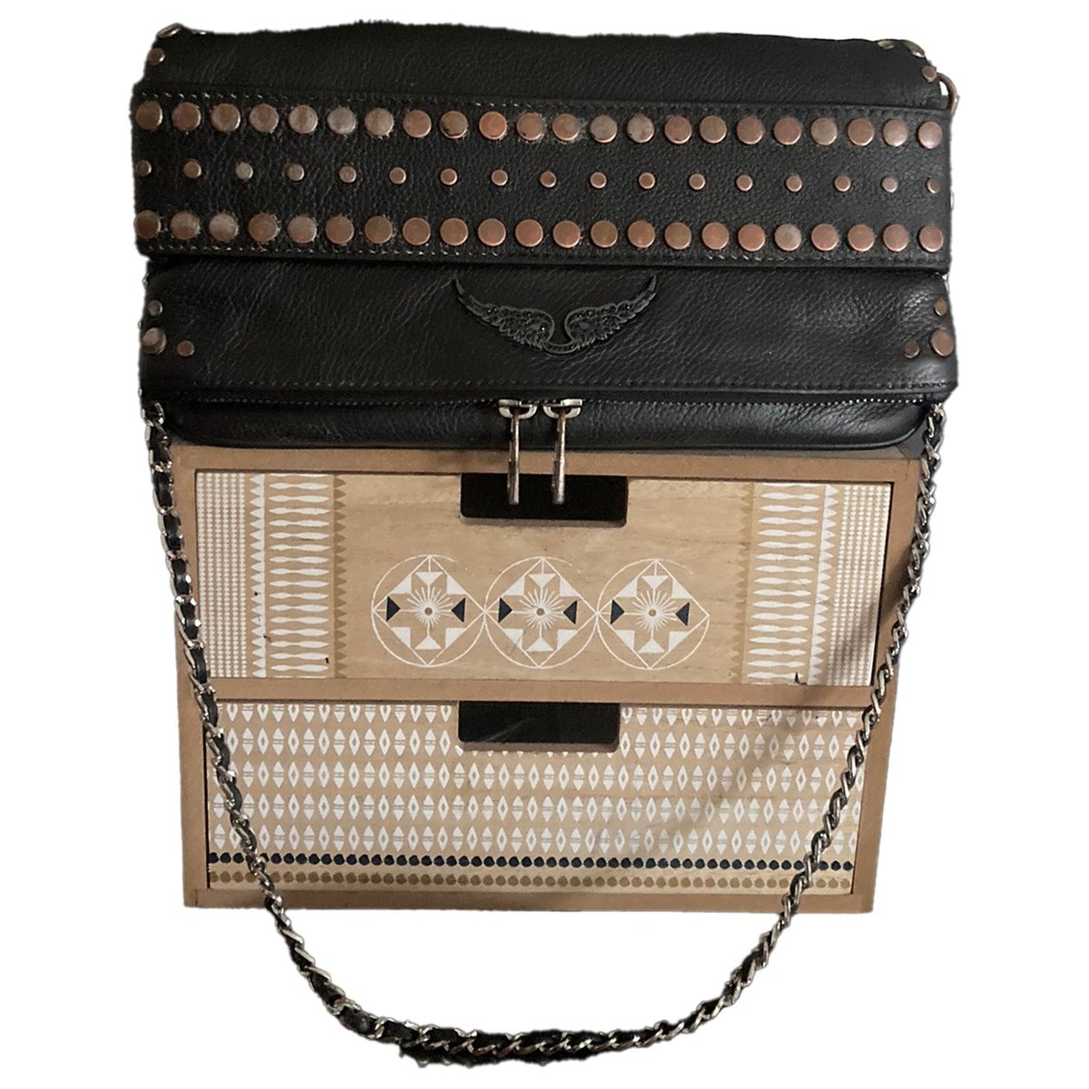 Rock leather clutch bag