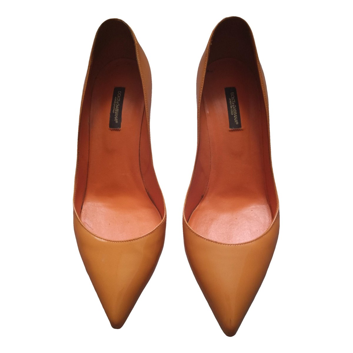 Taormina patent leather heels