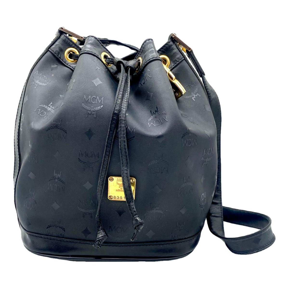 Heritage Drawstring leather handbag