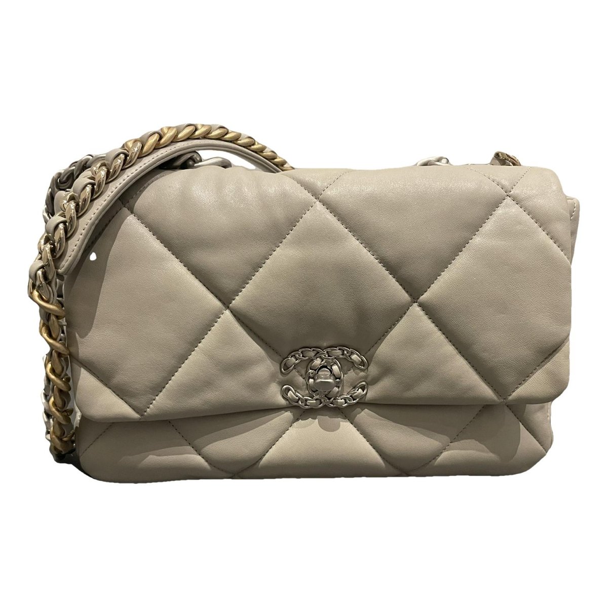 Chanel 19 leather handbag