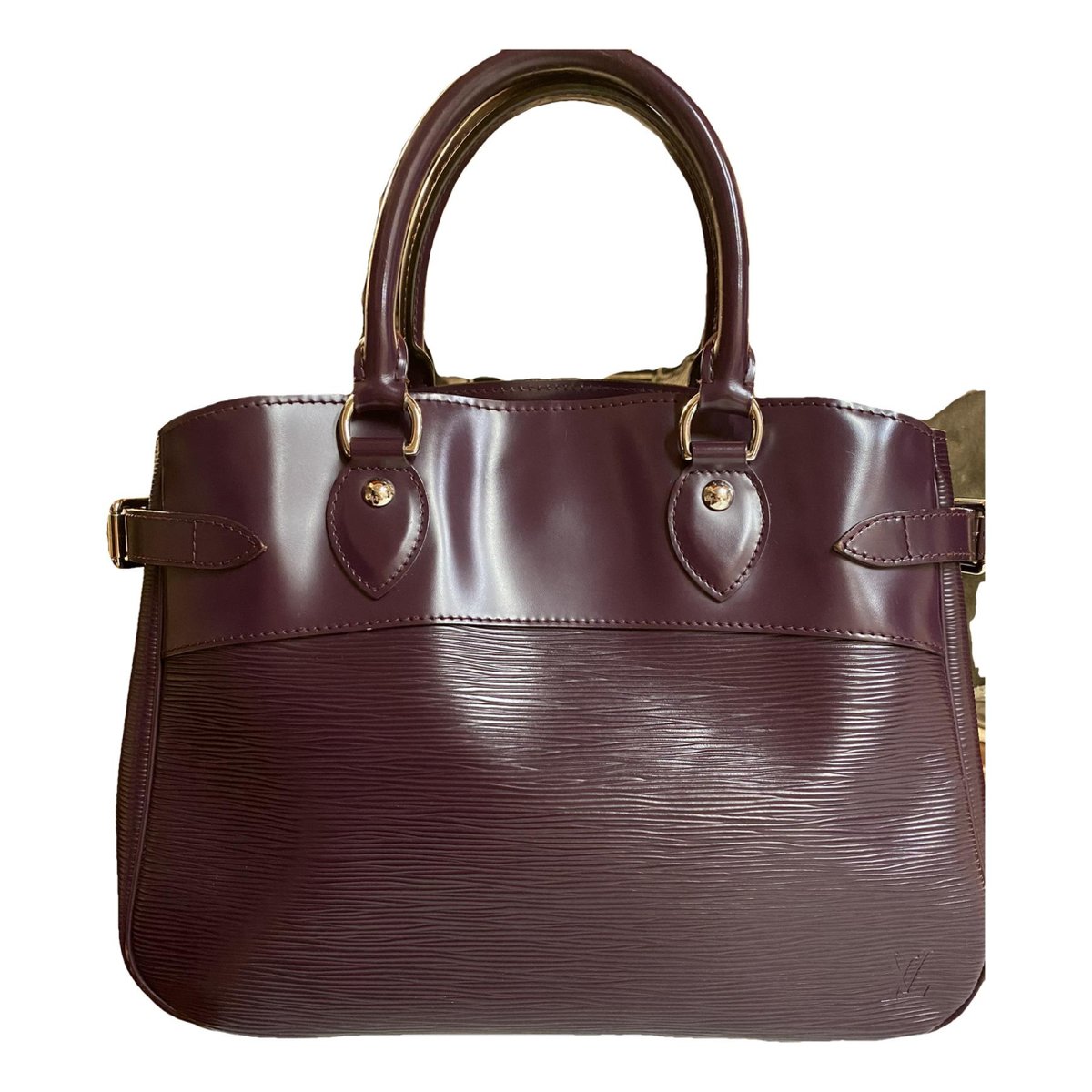 Passy leather handbag