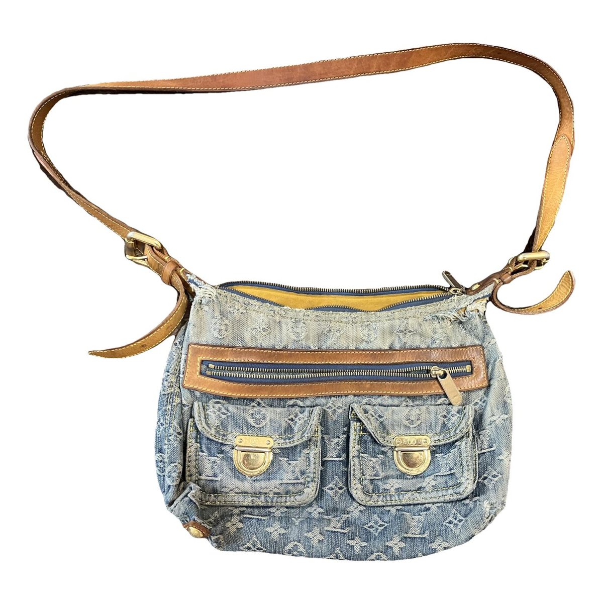 Baggy leather crossbody bag