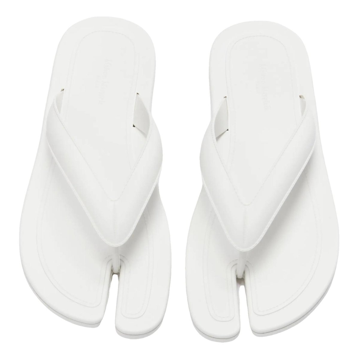 Tabi flip flops