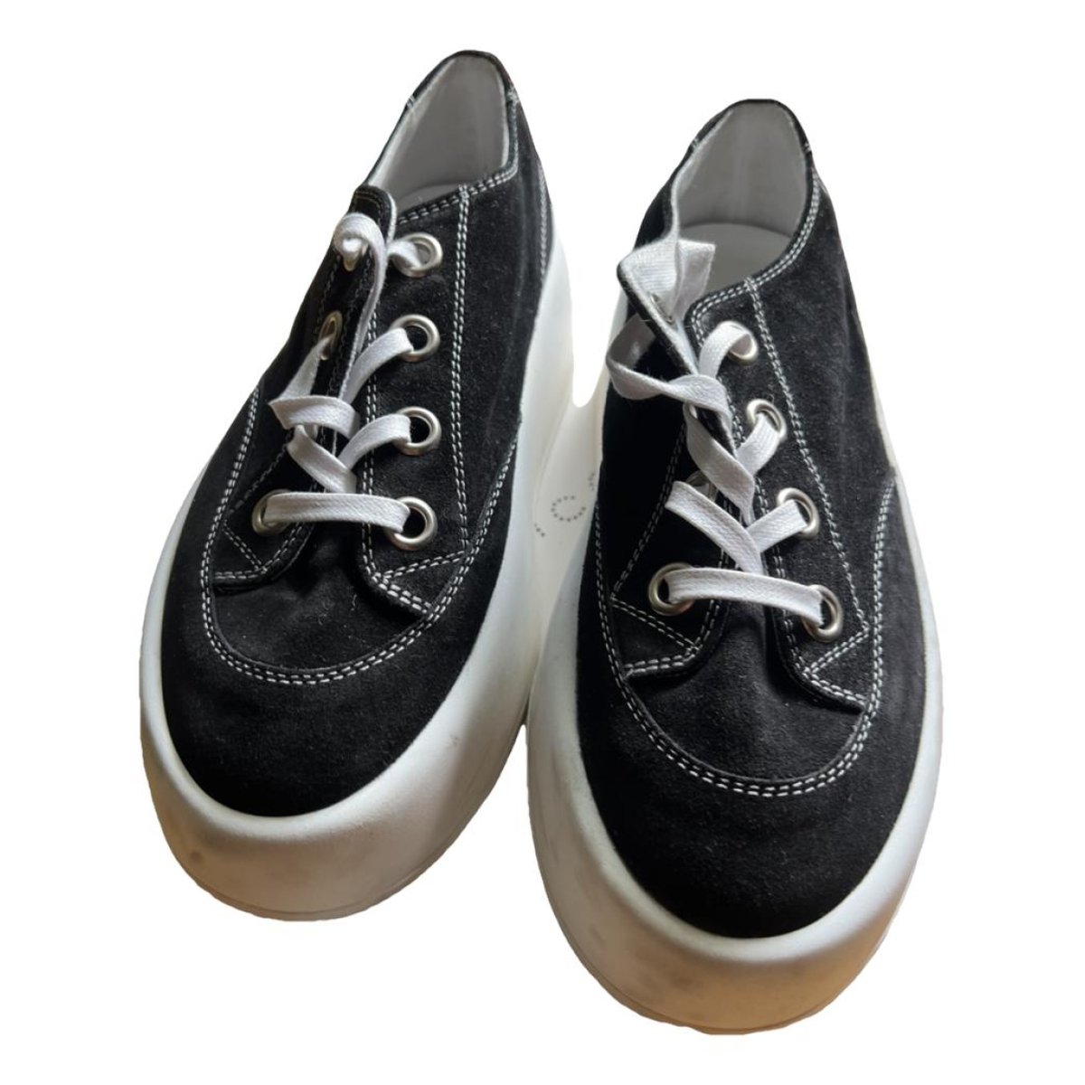 Tabi cloth trainers