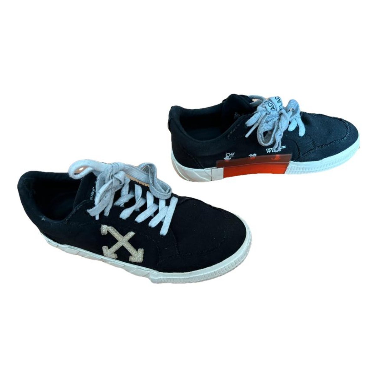 Vulcalized trainers