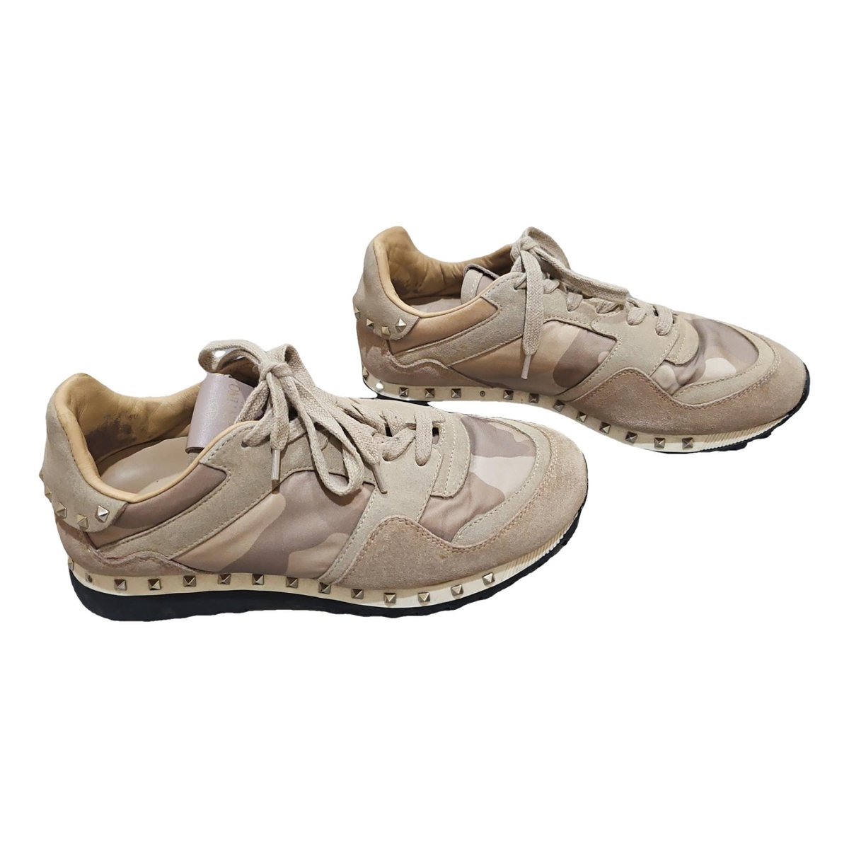Rockstud trainers