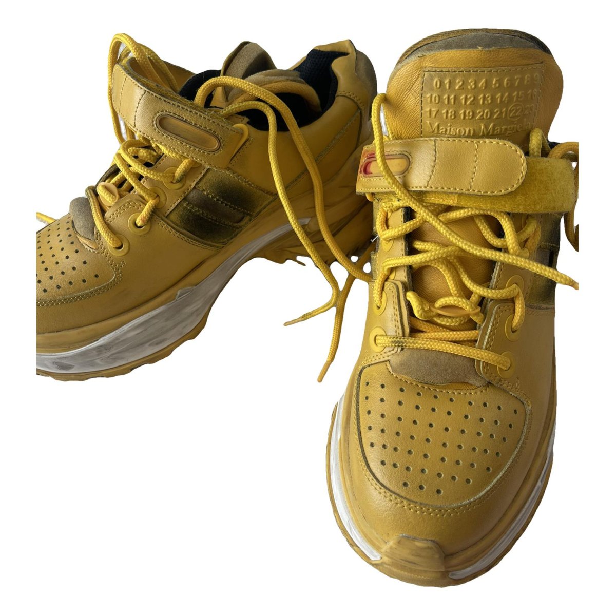 Tabi leather trainers