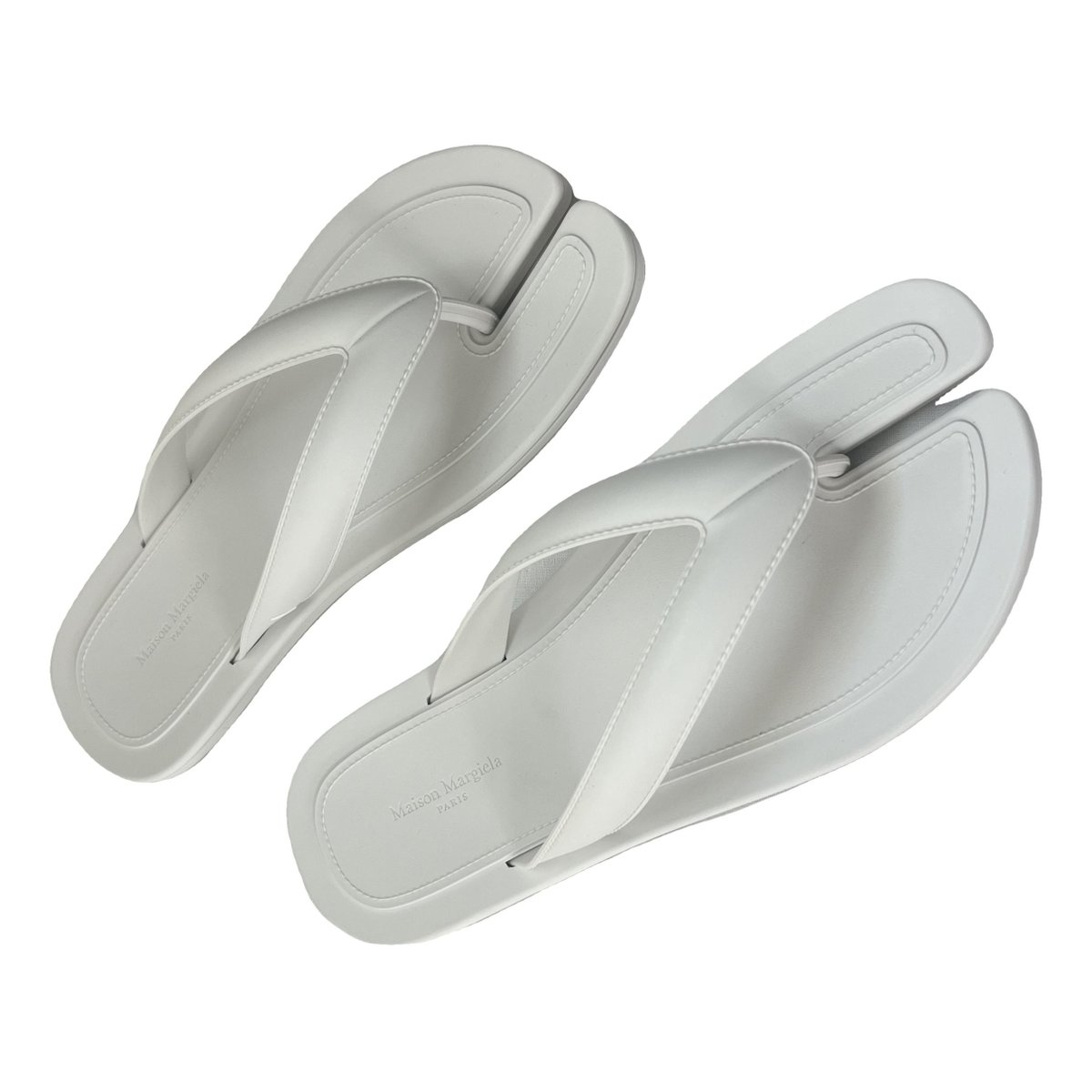 Tabi flip flops