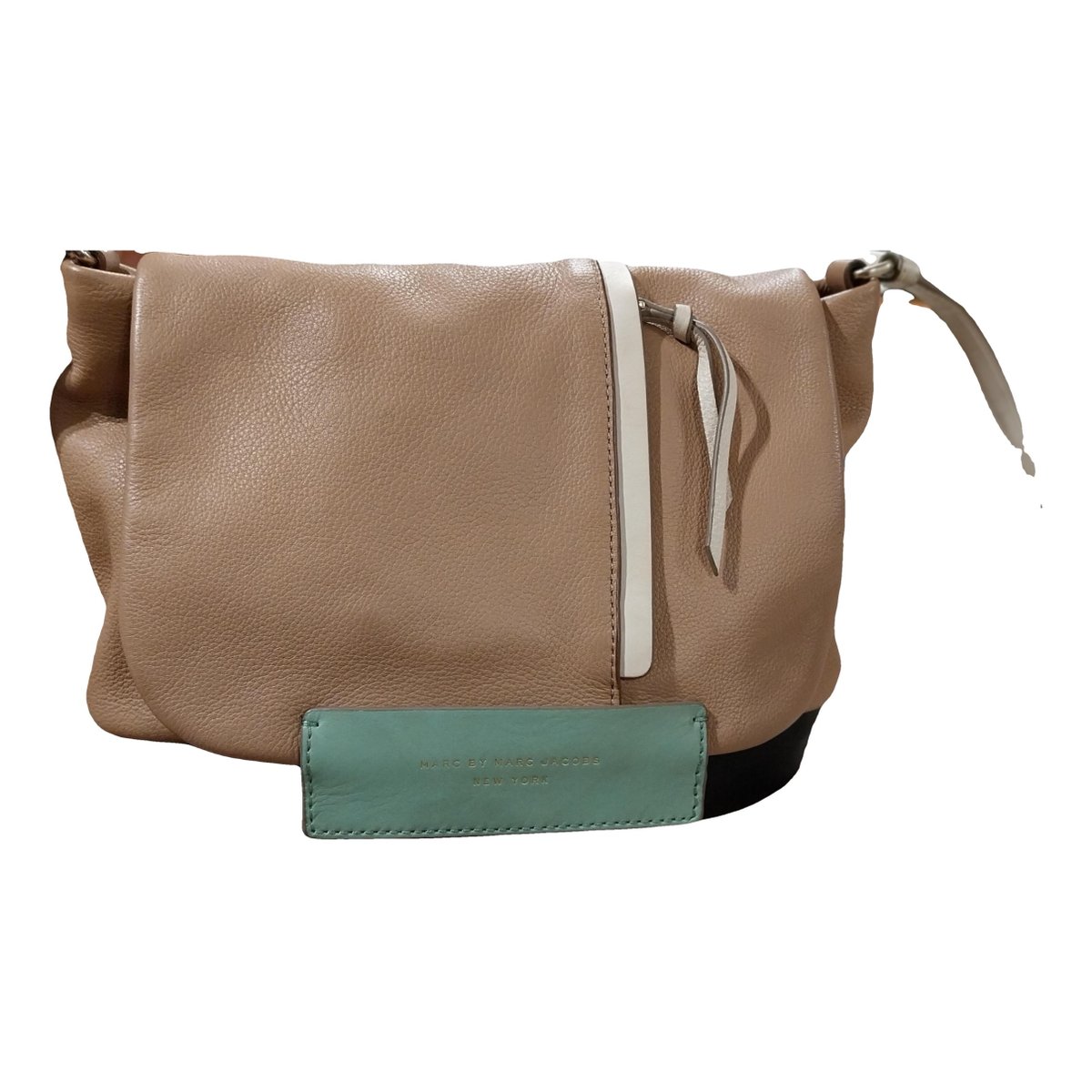 Classic Q leather crossbody bag