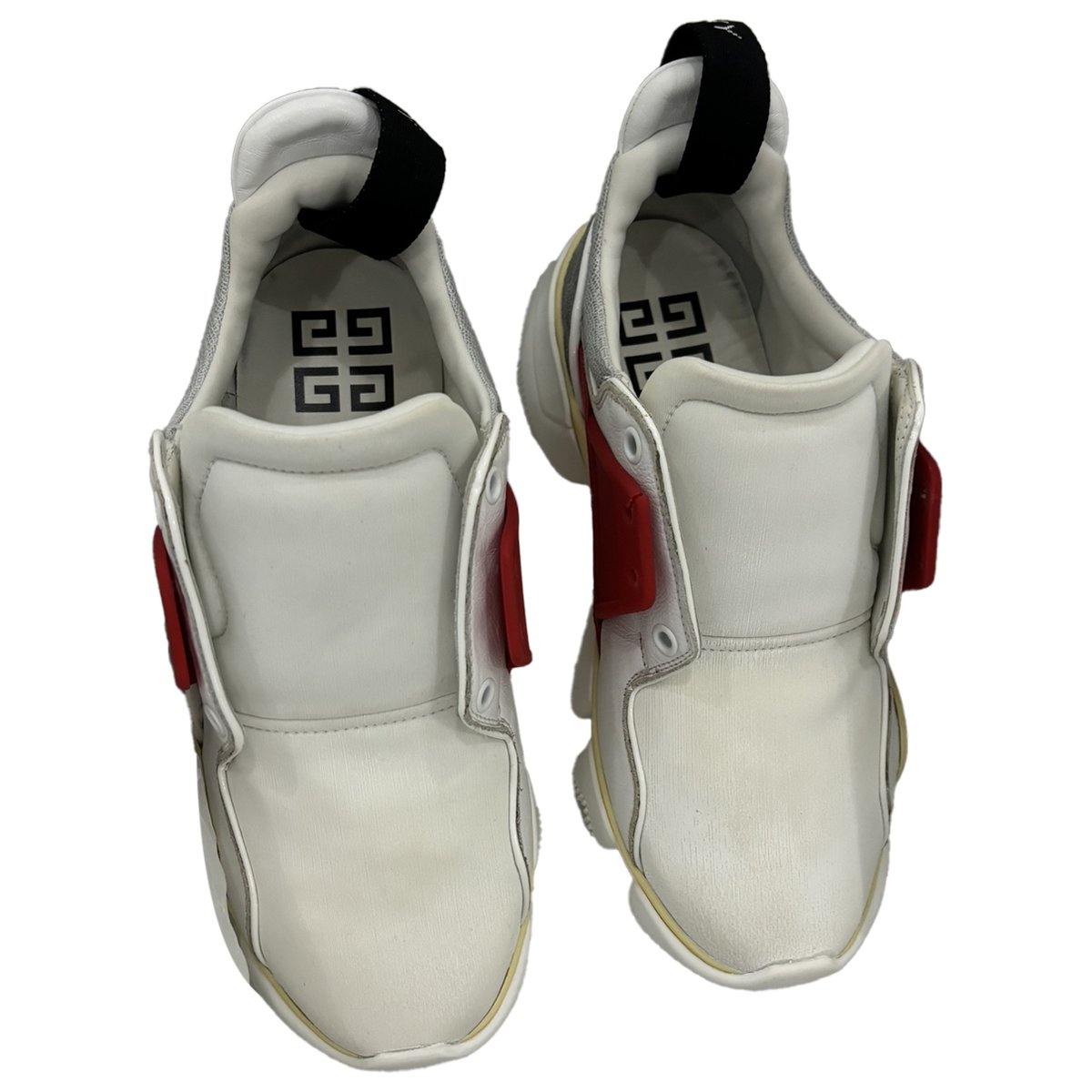 Jaw trainers