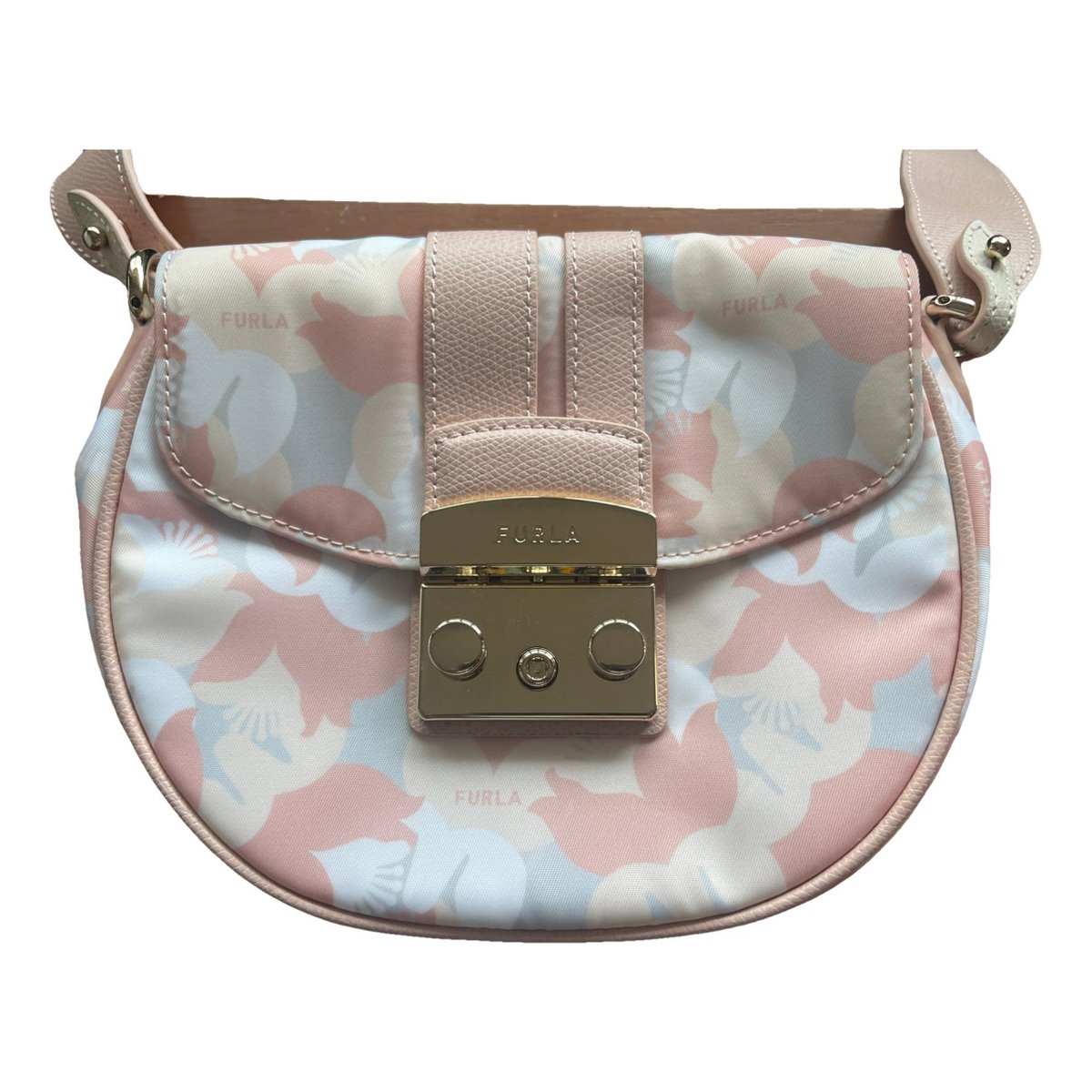Metropolis crossbody bag