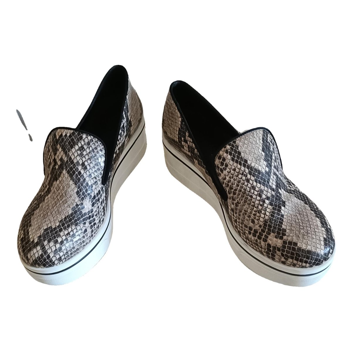 Binx vegan leather trainers