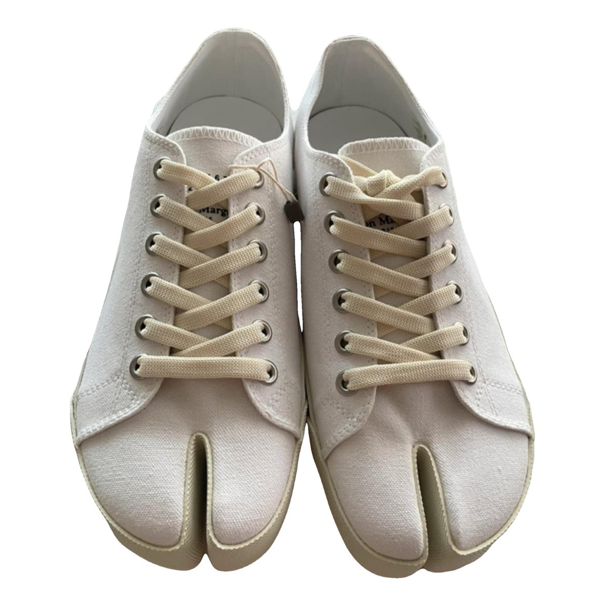 Tabi cloth trainers
