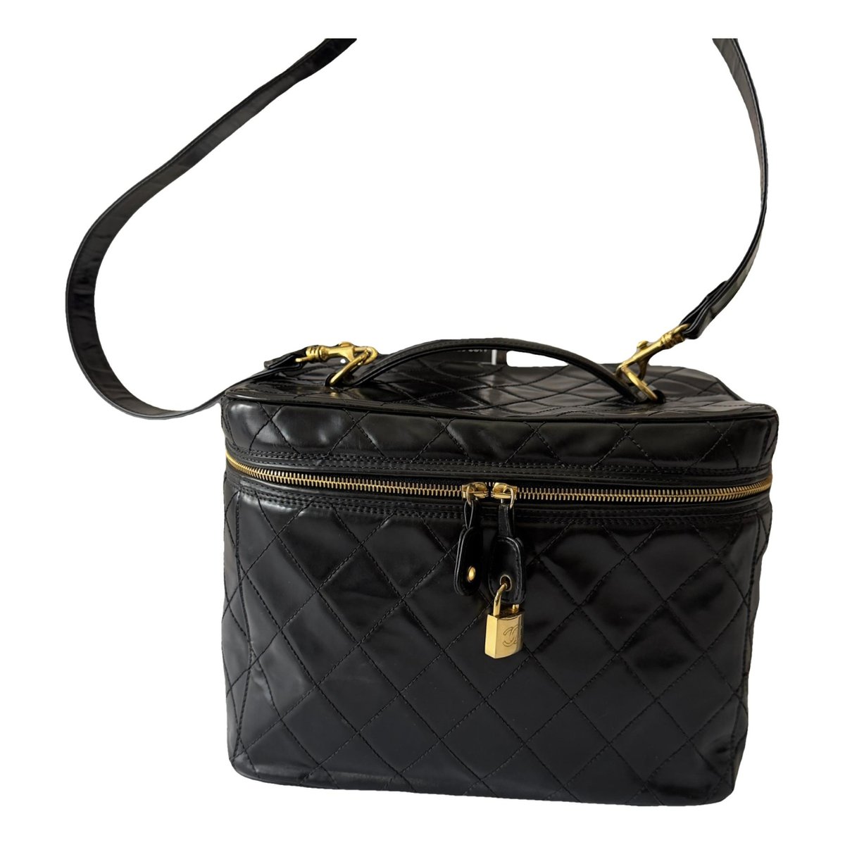 Trendy CC Vanity patent leather handbag