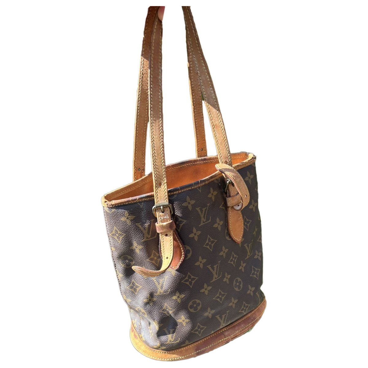 Bucket leather handbag