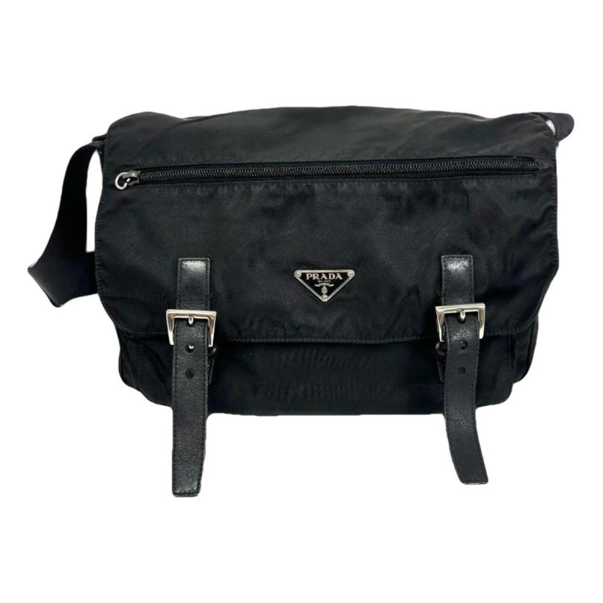 Triangle handbag