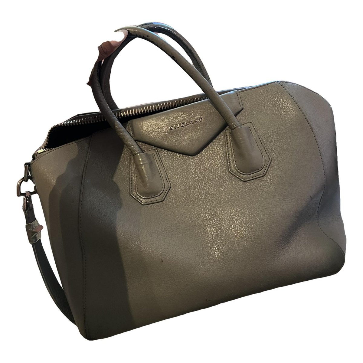 Antigona leather handbag