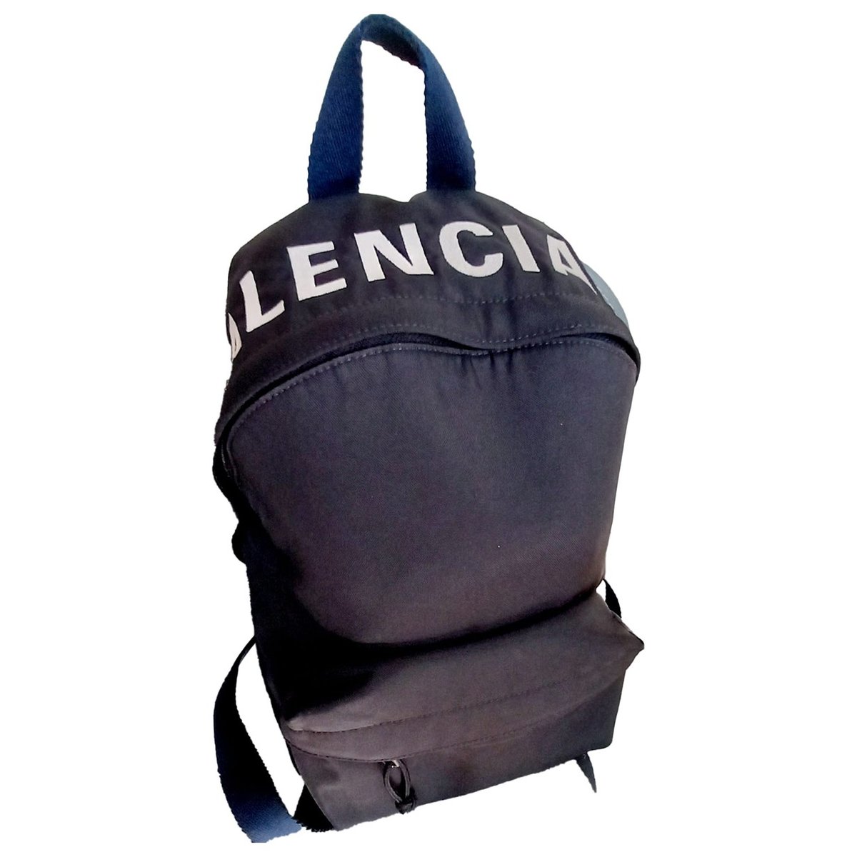 Wheel cloth backpack