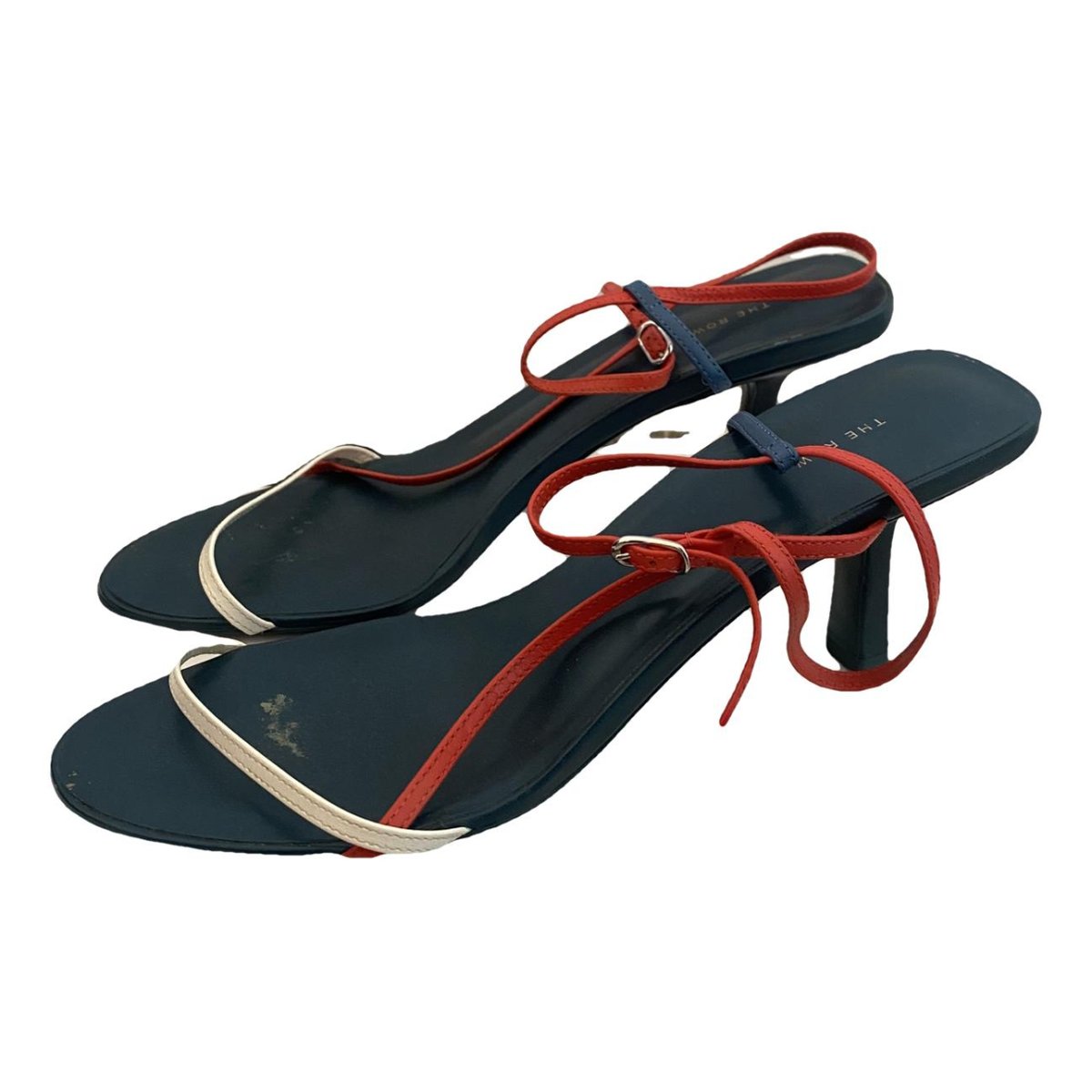 Bare leather sandals