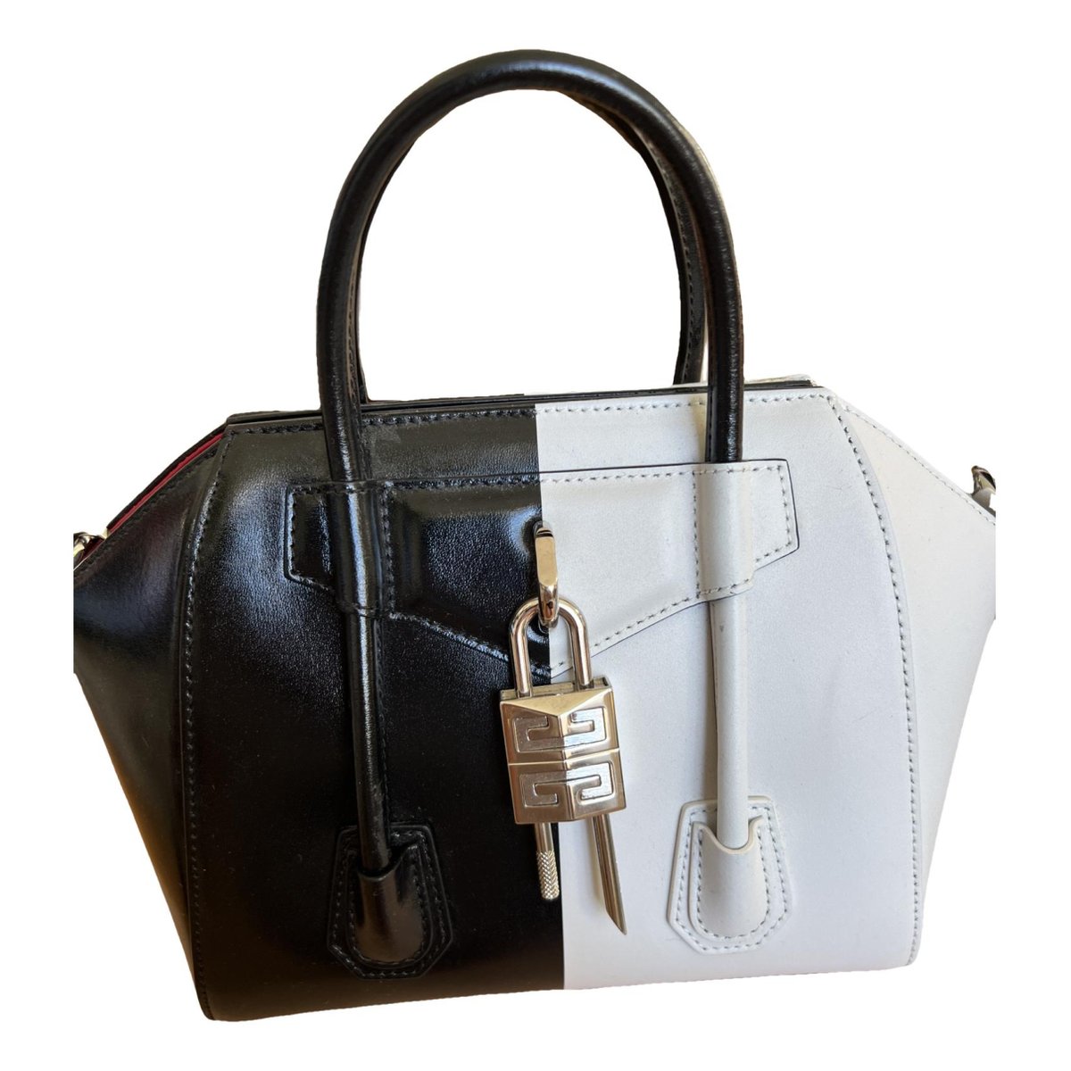 Antigona leather crossbody bag