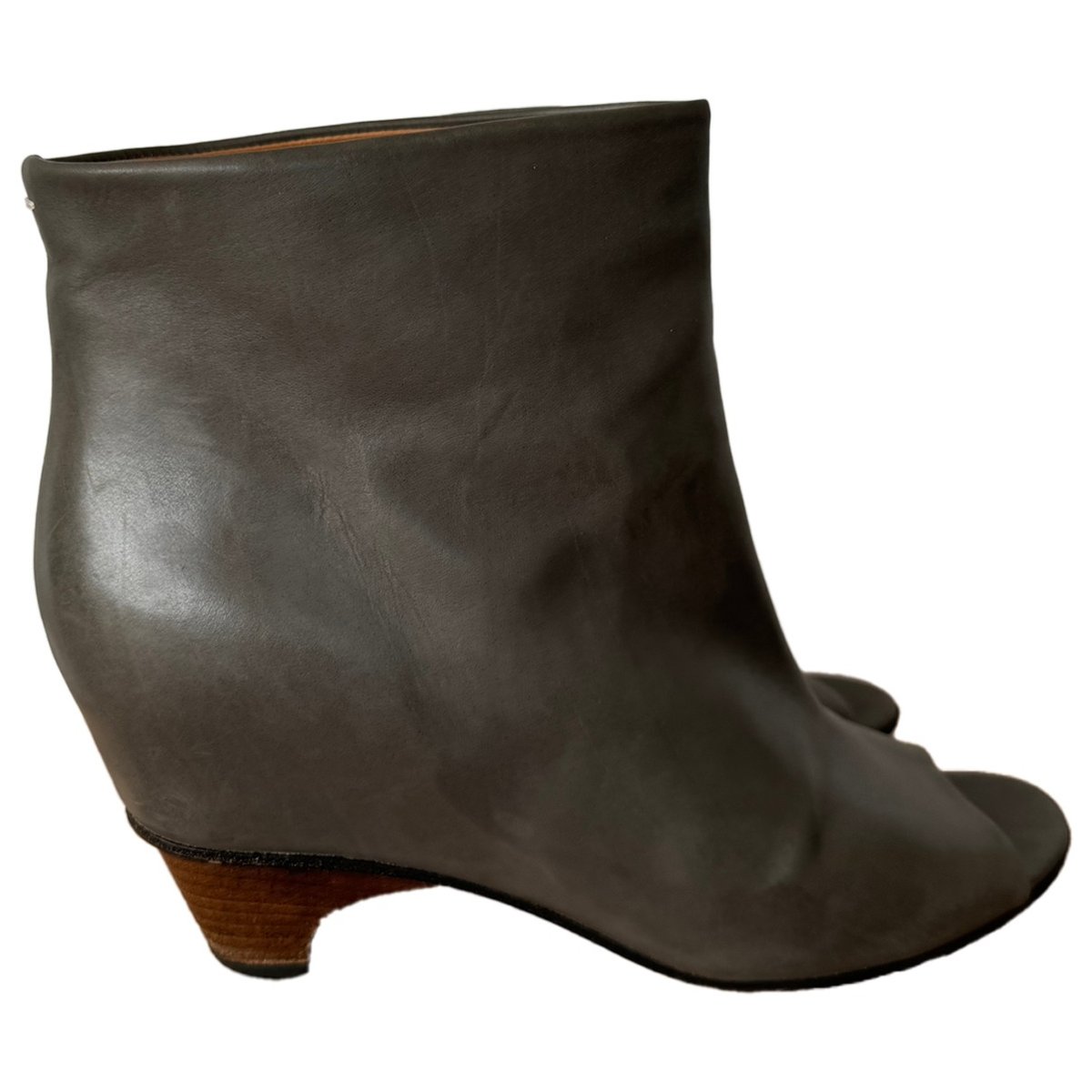 Tabi leather boots