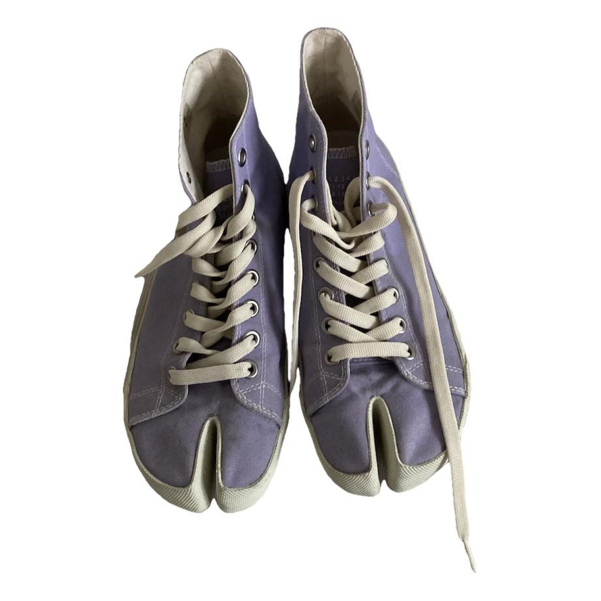 Tabi cloth trainers