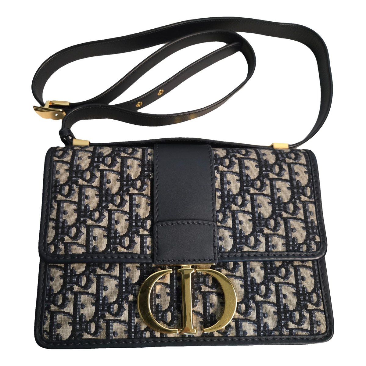 30 Montaigne handbag