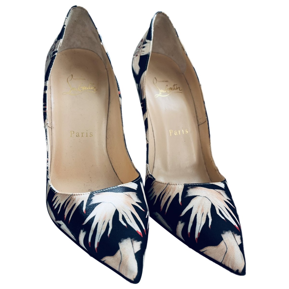 So Kate silk heels