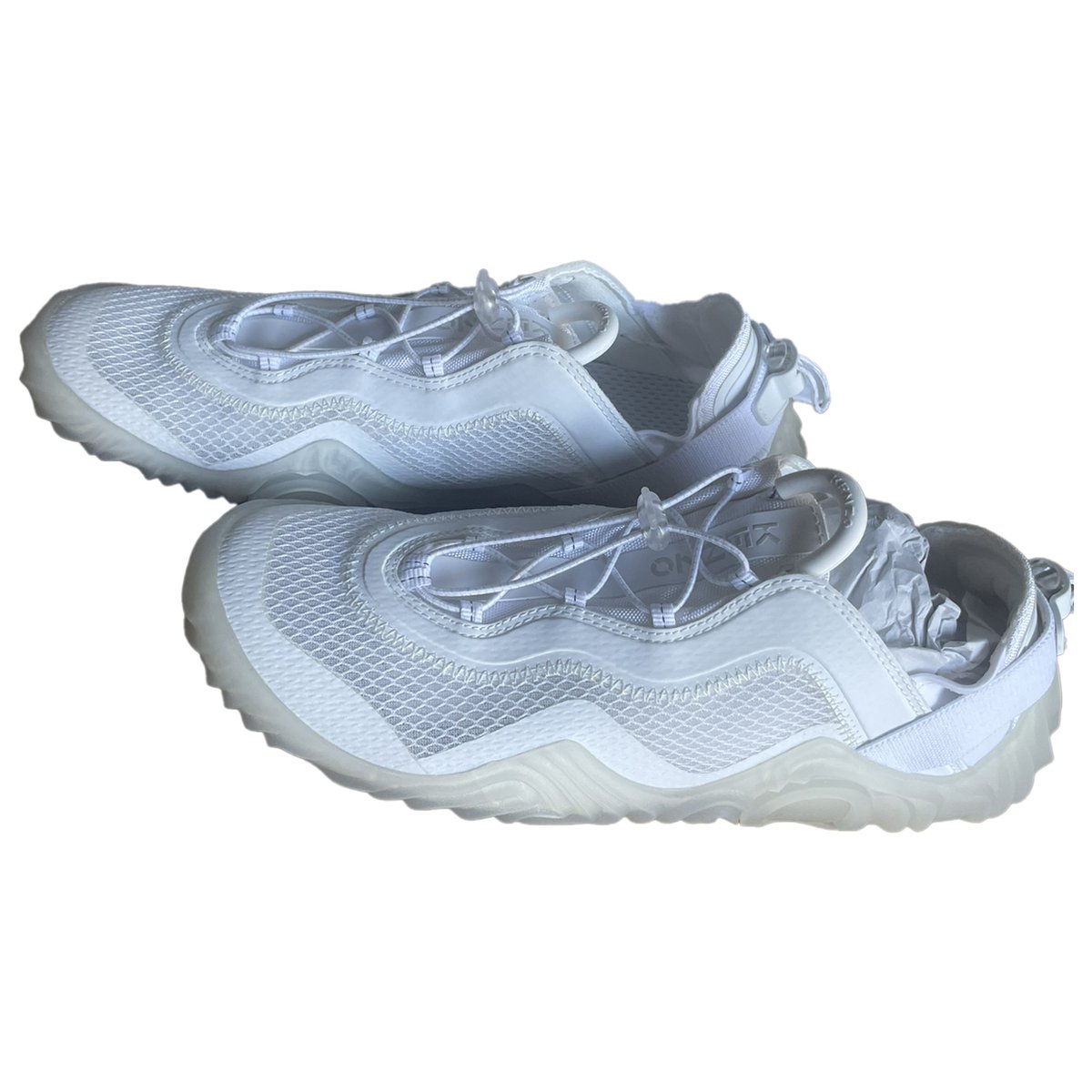 Sonic cloth trainers