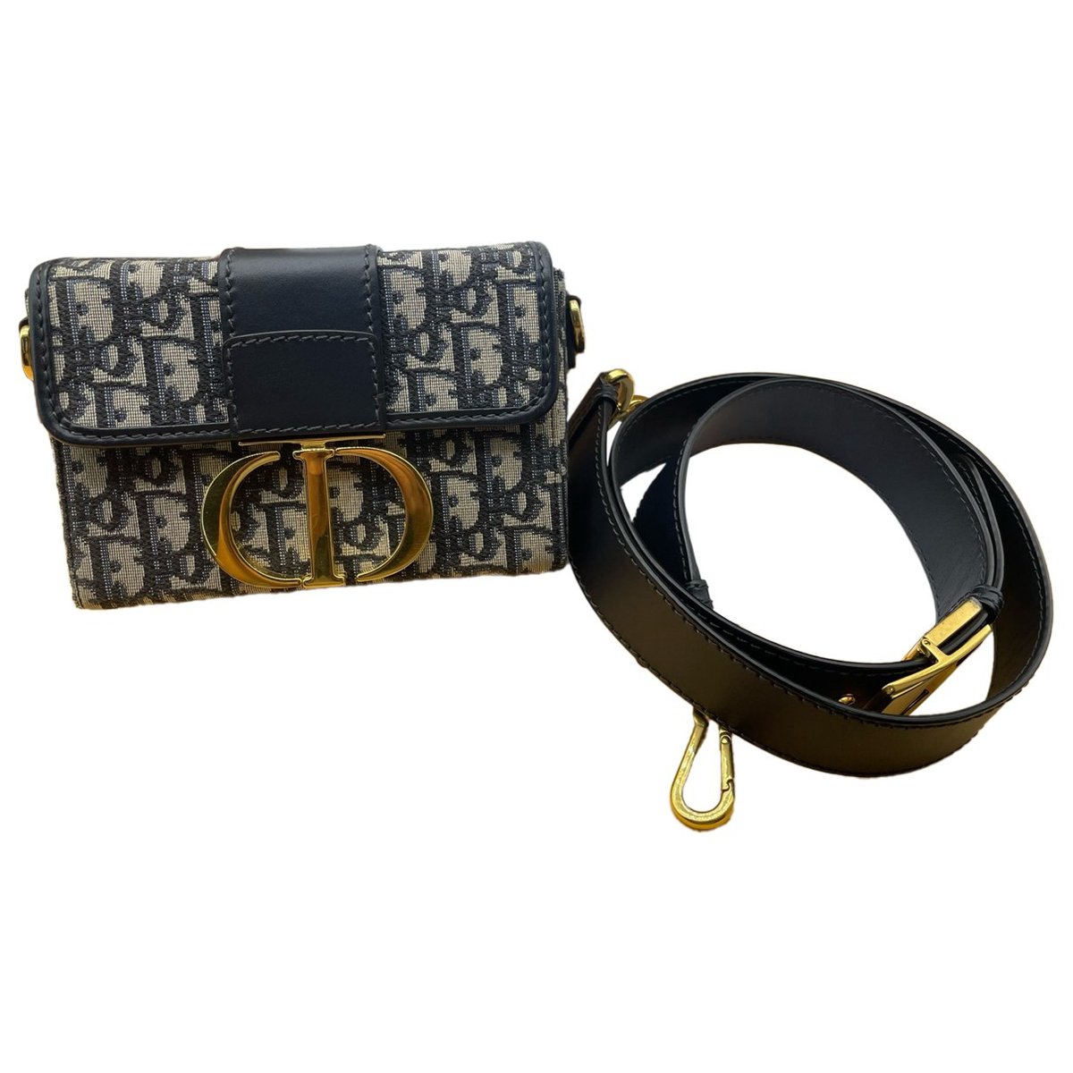 30 Montaigne cloth crossbody bag