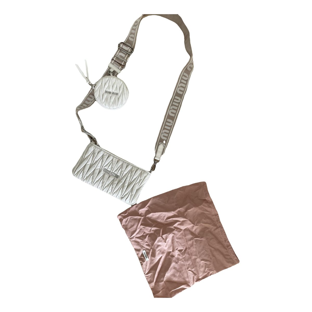 Matelassé leather handbag