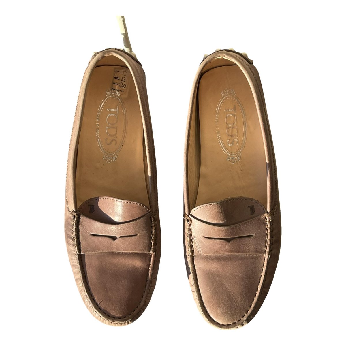 Gommino leather flats