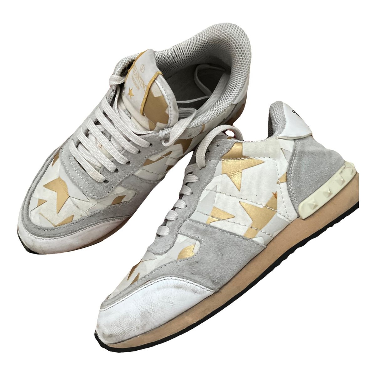 Rockstud leather trainers