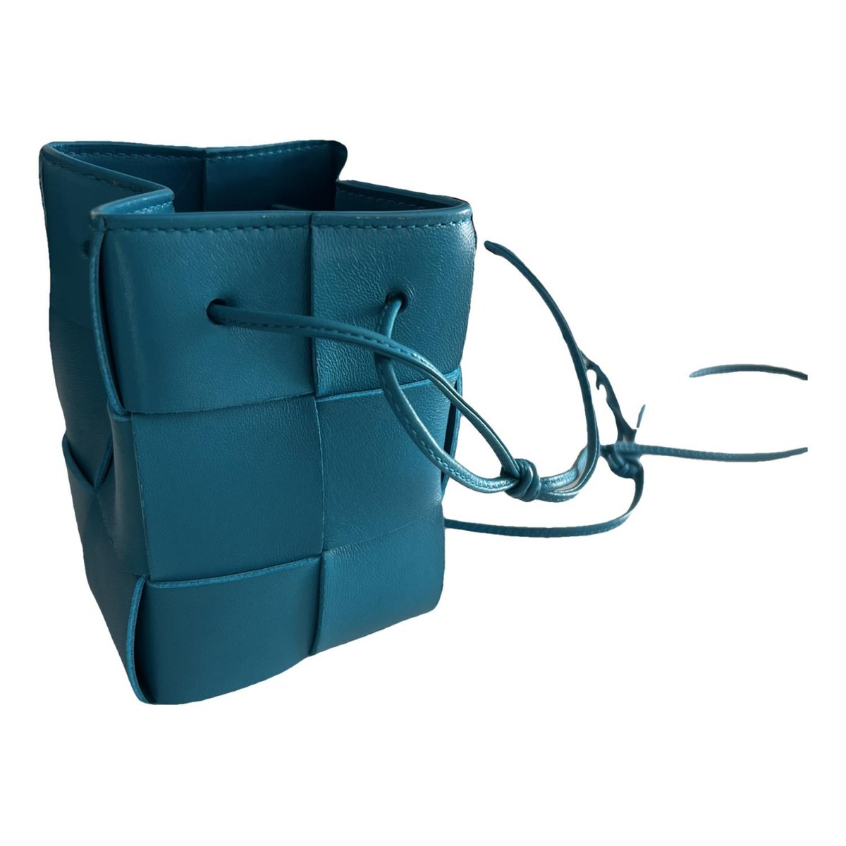Cassette Bucket leather handbag