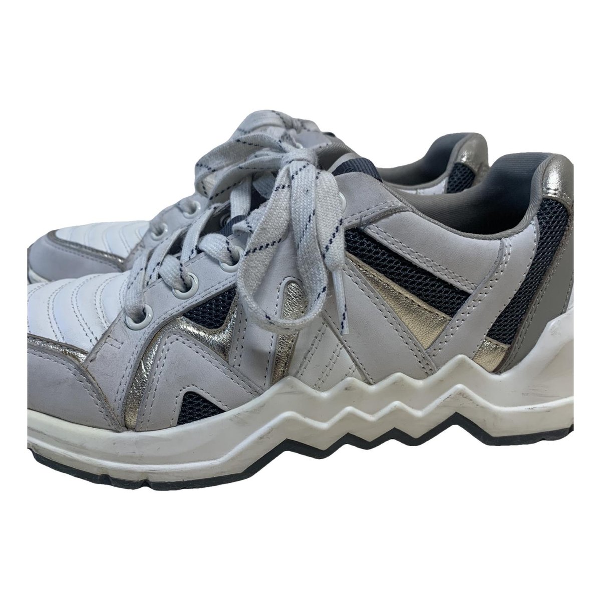 W20 leather trainers