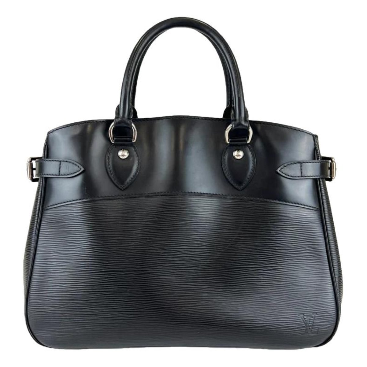 Passy leather handbag