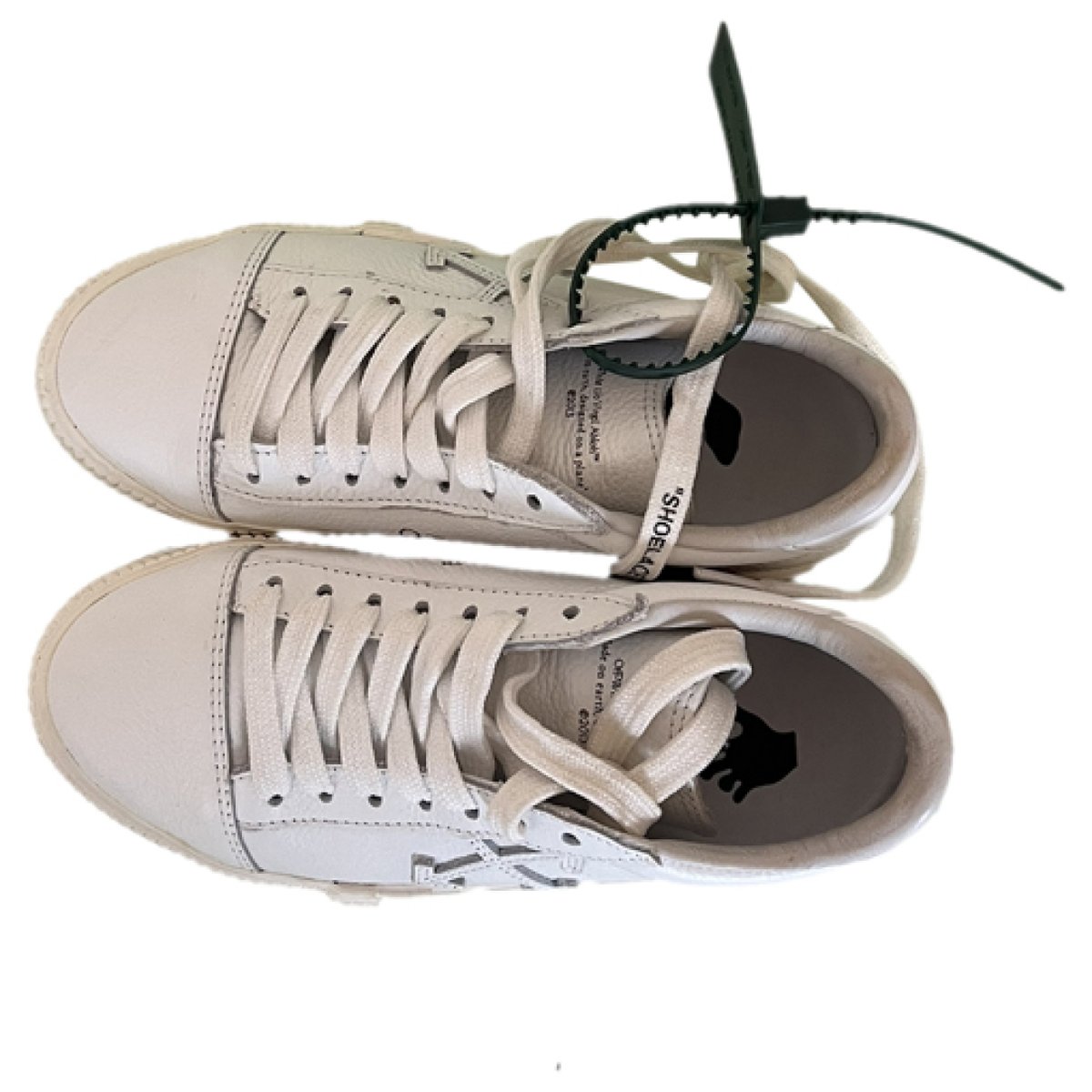 Low Top leather trainers